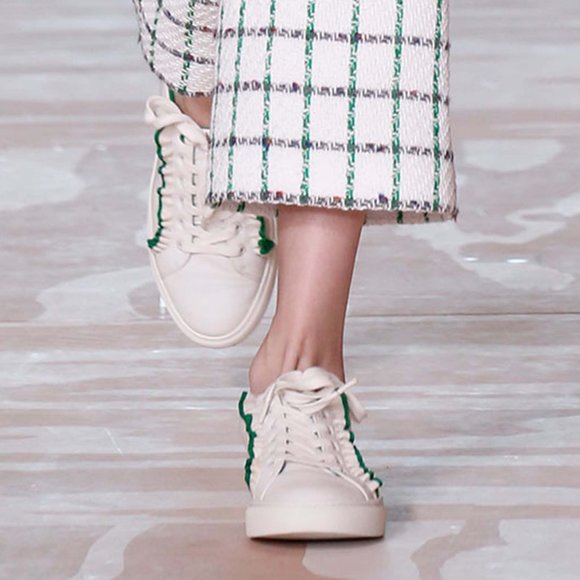 tory burch white leather ruffle sneakers - size 6 - Picture 3 of 10